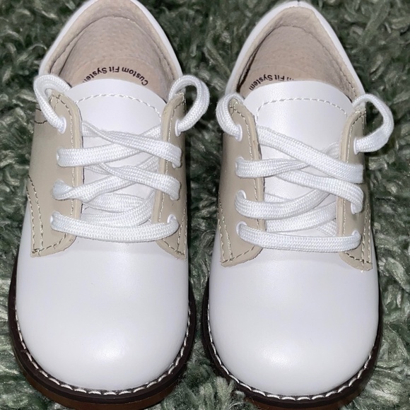 NWT Footmates Ecru Saddle Oxford Shoes - Picture 3 of 9